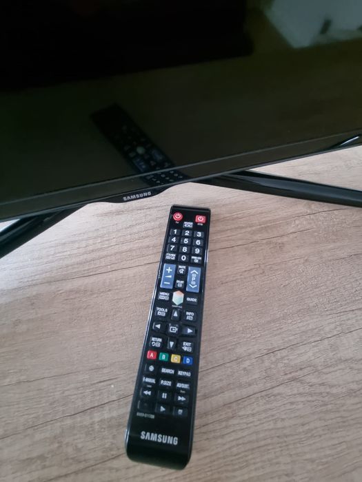 Vand televizor smart Samsung
