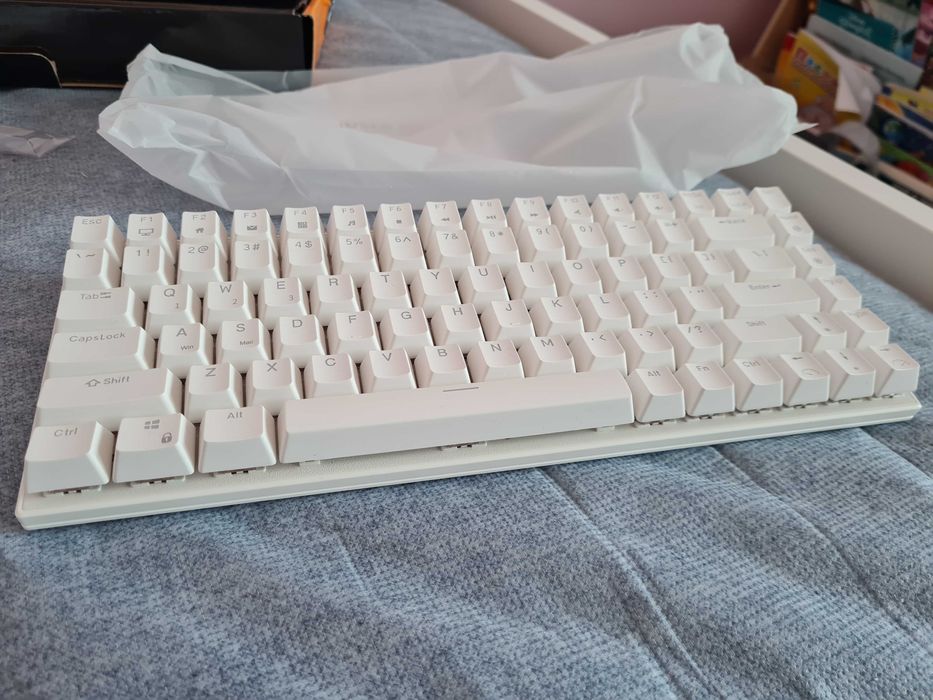 Mеханична клавиатура Royal Kludge 84 (RK84) 75% RGB безжична с HotSwap