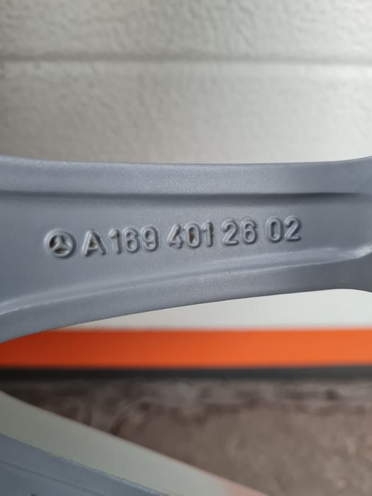 Оригинални джанти за МЕРЦЕДЕС MERCEDES R17 5x112 ET49 7J