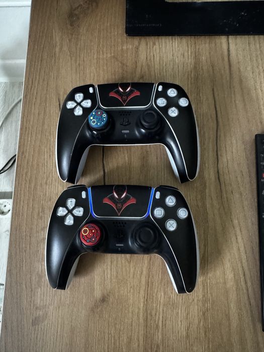 Продаю Playstation 5 с играми