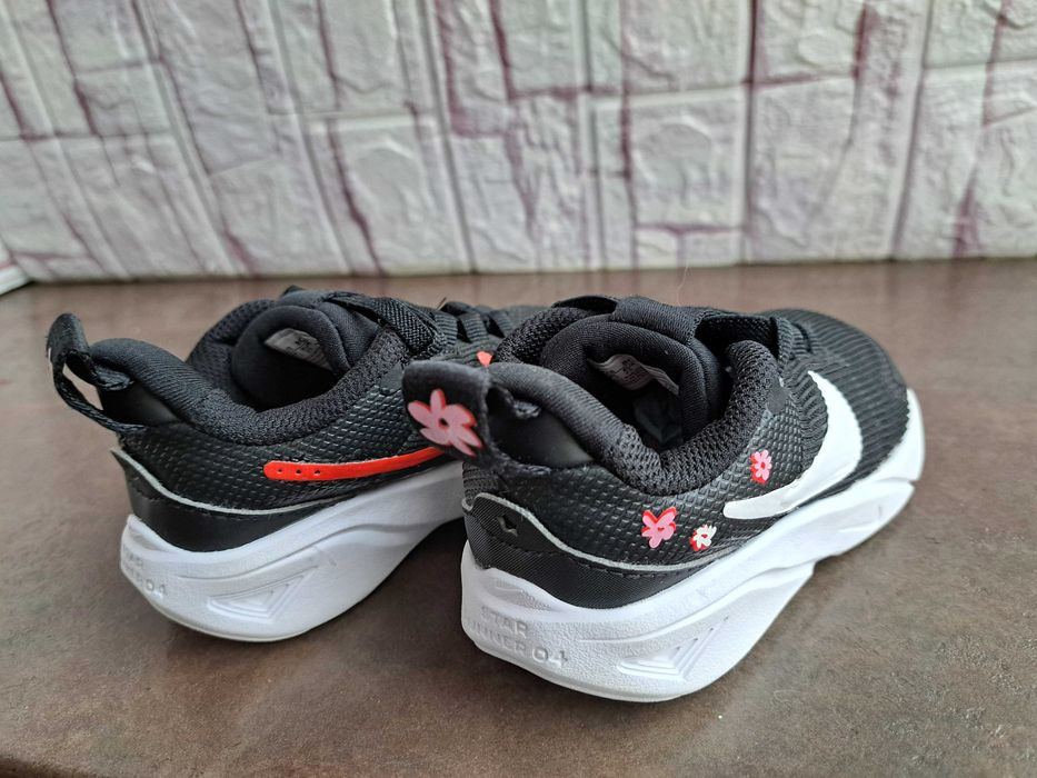 детски маратонки за момиче кецове,спортни обувки Nike,найк,номер 25