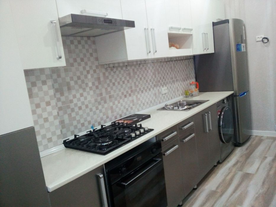 Срочно свая квартира 3/5/9  Дружба народов. Олий мажлис