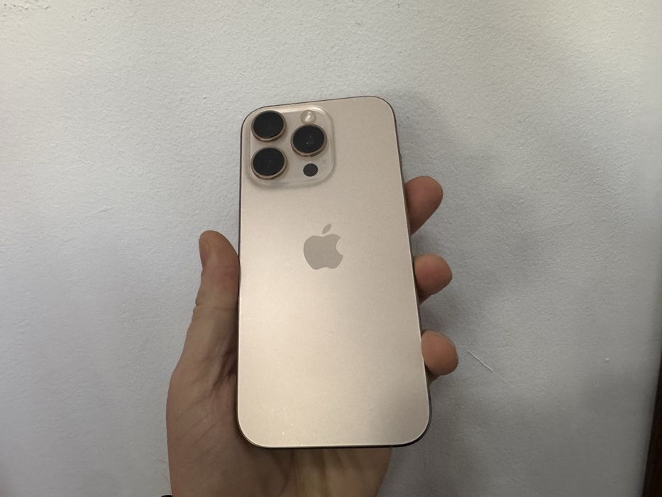 Iphone 16 Pro, Desert Titanium, pentru piese