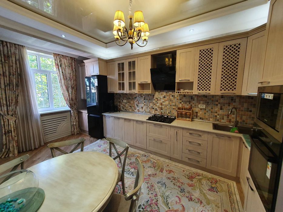 ДОМ  Габус, 3 комнатная евро квартира. ЦУМ , Ц-7 / 110 ШКОЛА ,