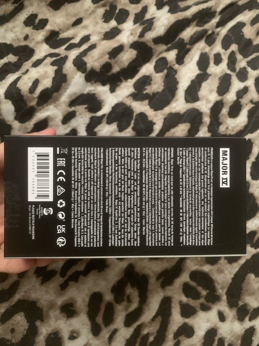 Продам наушники Marshall 4