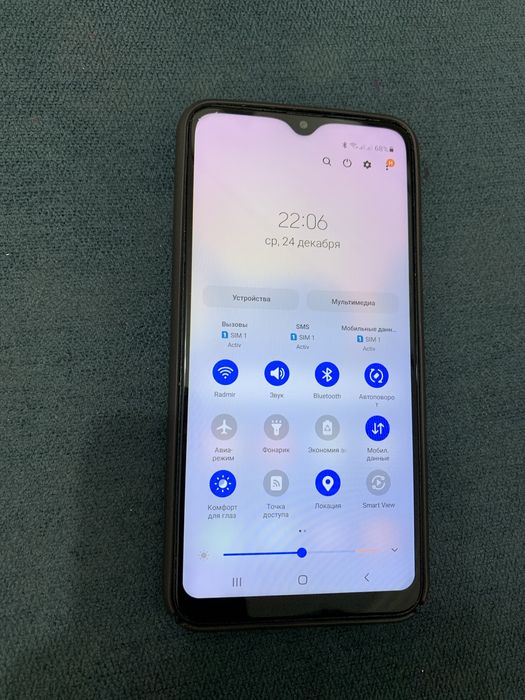Продам Samsung A10.
