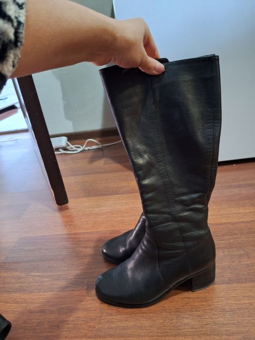 Красивые Кожанный сапоги