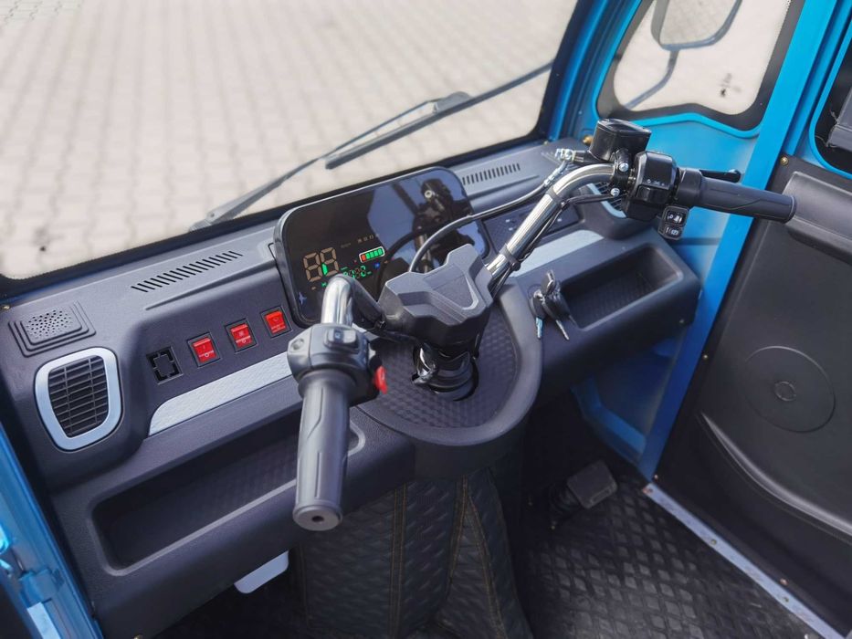 Triciclu electric MAX  Breckner Germany cabina inchisa Agramix