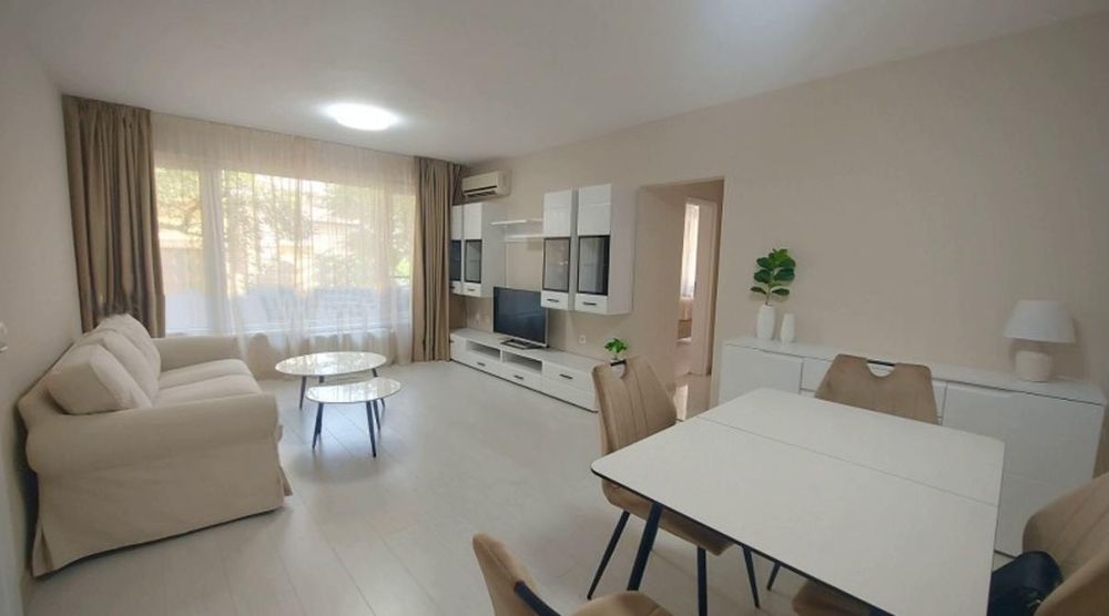 Дава се под наем Тристаен апартамент в София, Център - 90 кв.м за 1000 € - Снимка #1