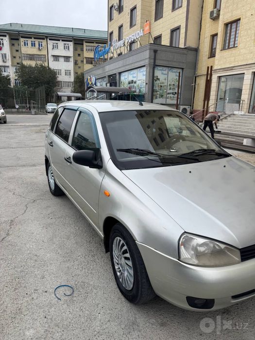 Lada Kalina zo’r xolatda sotiladi.