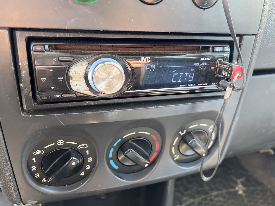 Бартер или продажба JVC KD-R501 vario