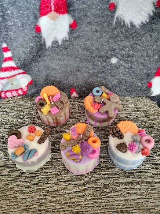 Ръчно изработени соеви свещички