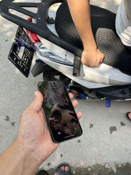 Iphone 13 в хорошем состояни