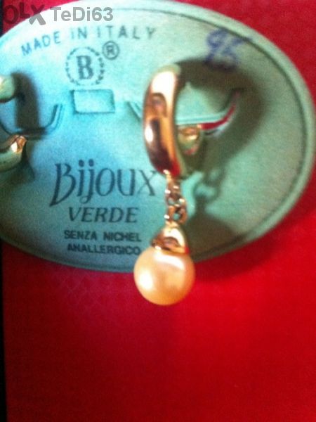 Обеци - различни модели