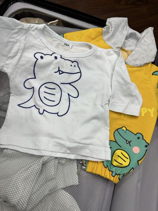 Костюмчик от zara на 12 -18 месяцев