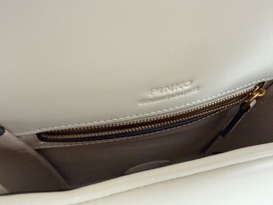 Кожена чанта Pinko