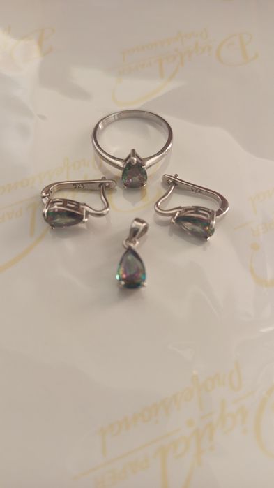 Продам комплекты серебро