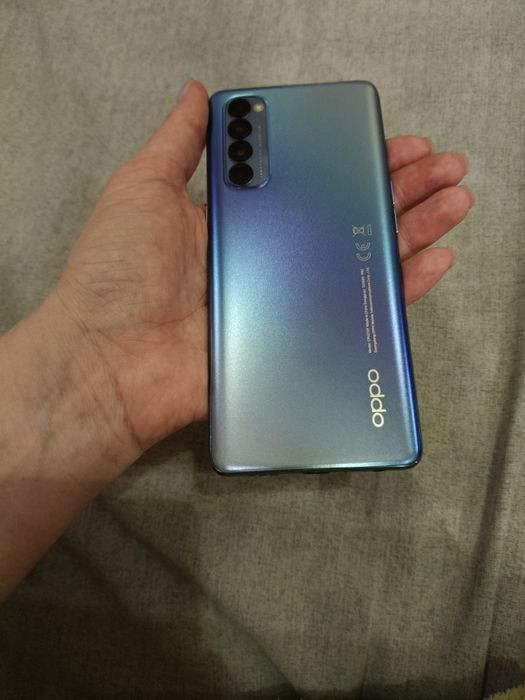 Продается телефон