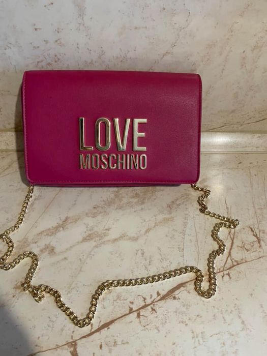 Чанти Guess,Moschino