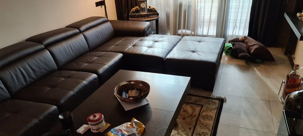 Луксозен италиански диван -Естесвена кожа