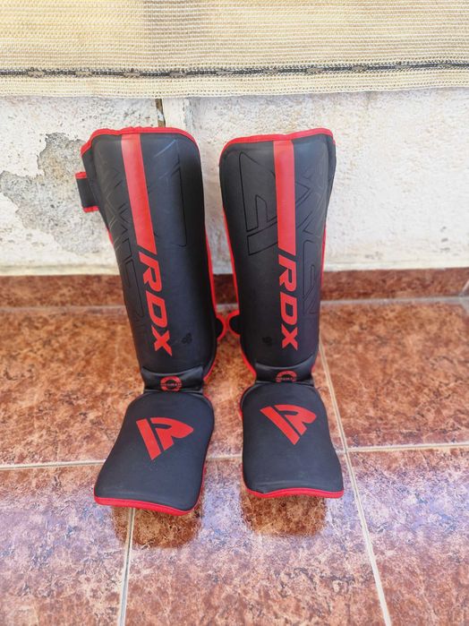 Протектори за крака RDX F6 KARA