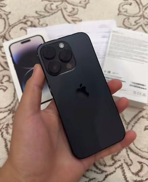 Продам айфон 14 про срочно