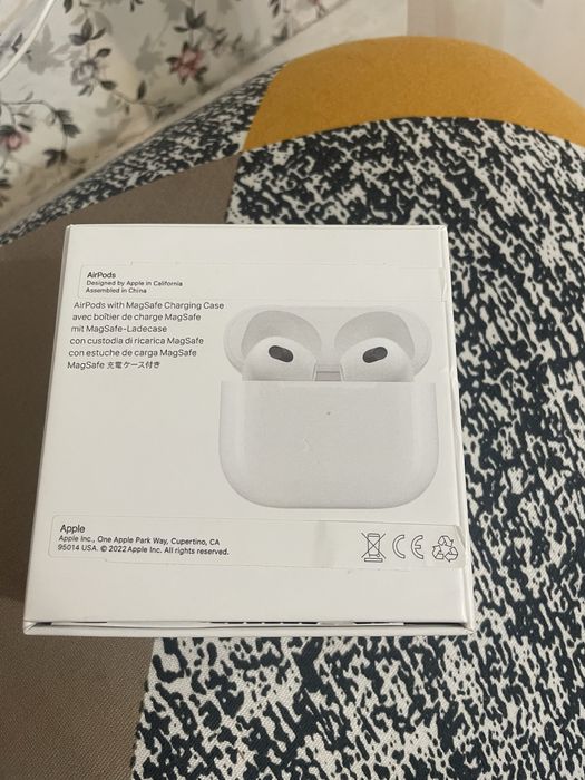 AirPods 3
