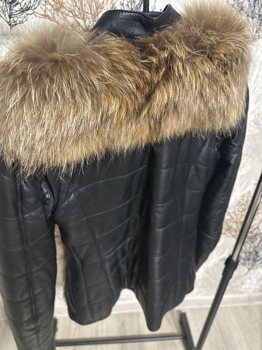 Дамско яке естествена кожа и лисица размер С/М намалено