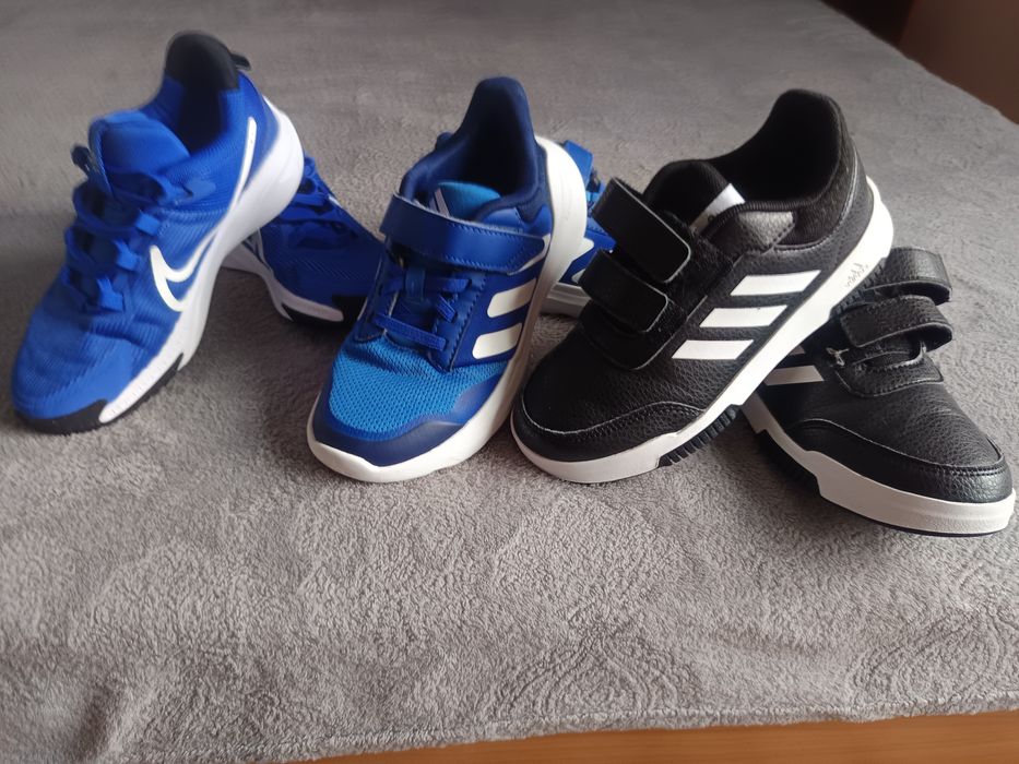 Adidași folosiți