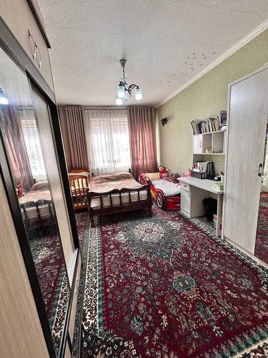 #1960
# Мирзо Улугбекский Район 
#Ориентир  Ориент Магазин "Алиса"