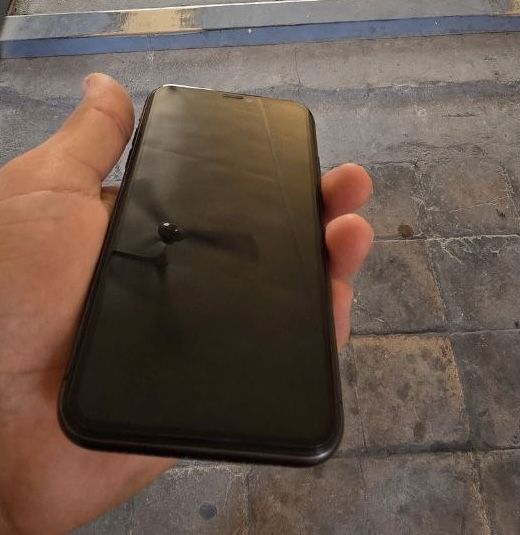 Iphone 11  Ideal sastiyana