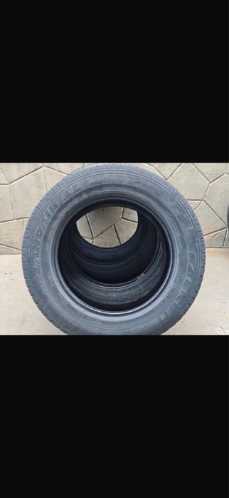 Продаю шины falken landair