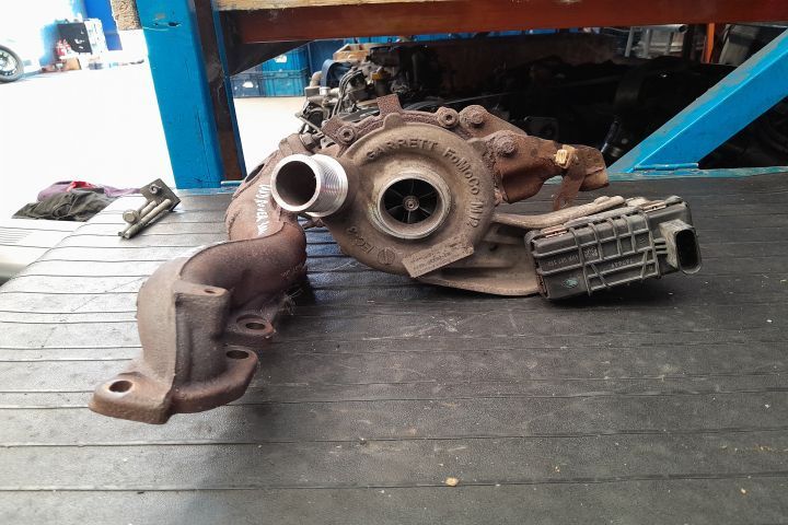 TURBOSUFLANTA AX2Q-6K682-CB AX2Q-6K682-CB Jaguar XF X250 [2007 - 2011