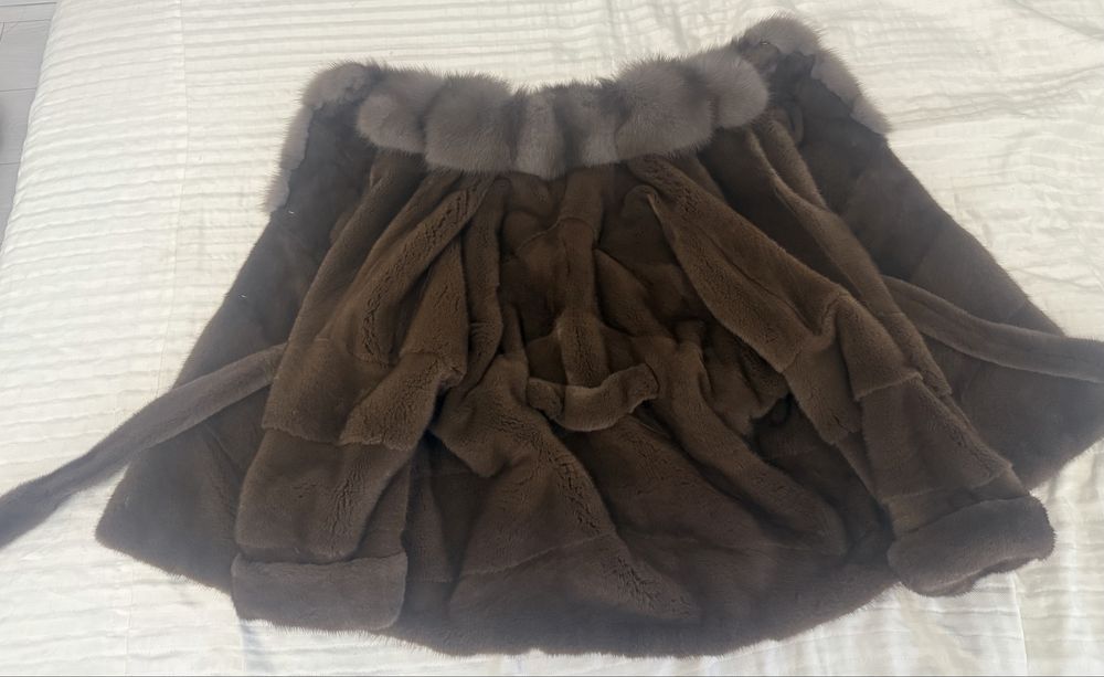 Продам норковую шубу