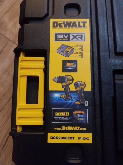 set dewalt bormasina