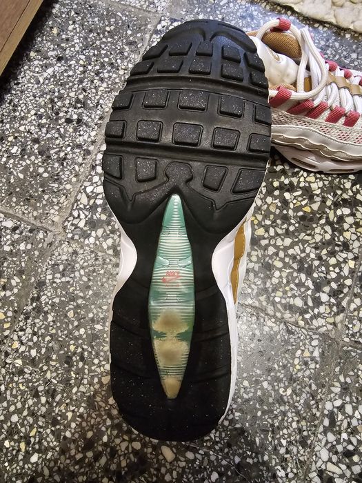 Маратонки  нови ново