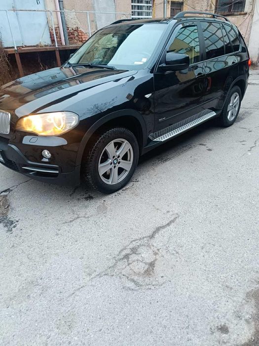 Автомобил BMW X5