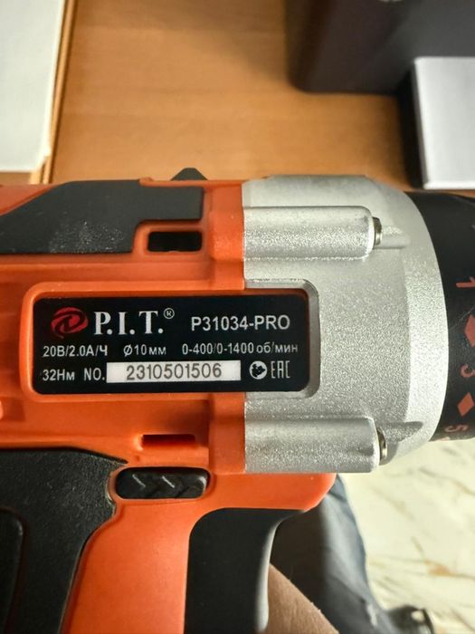 Шуруповерт P.I.T.