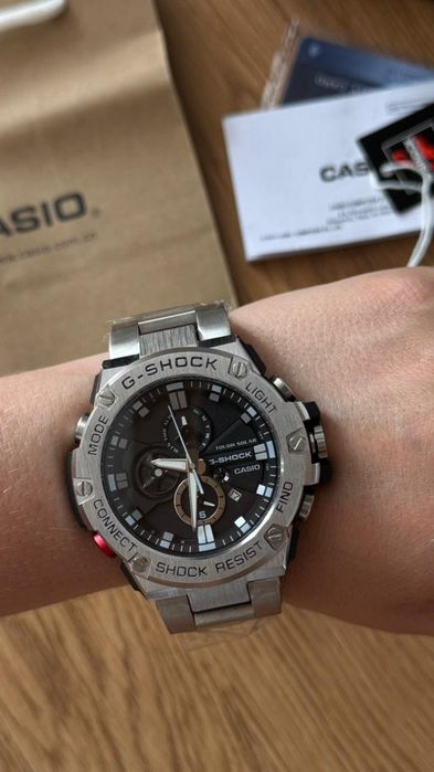 Часы Casio g shock gst  b100