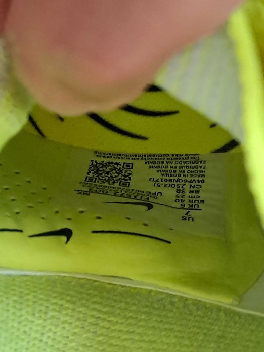 Футболни обувки Nike Phantom Luna