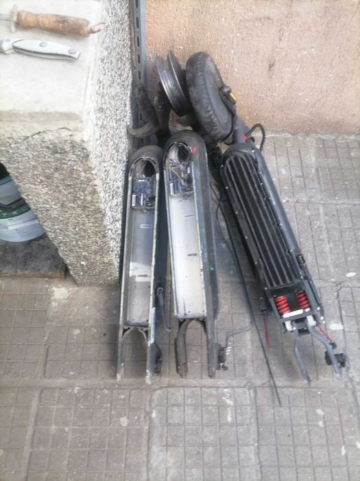 3бр. Електрически тротинетка за части.