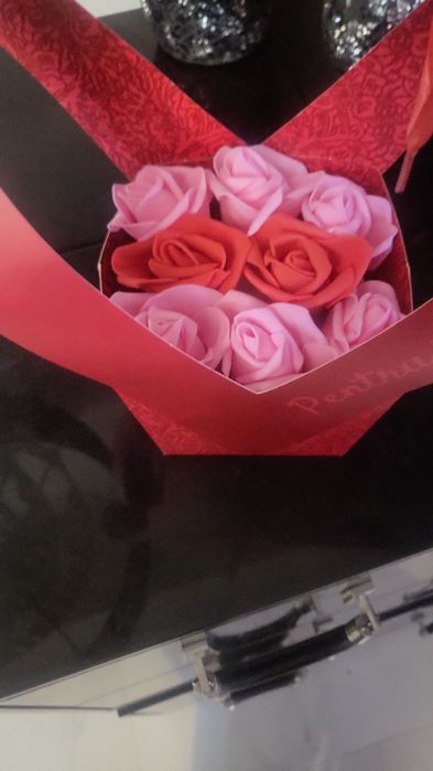 Cos trandafiri de spuma