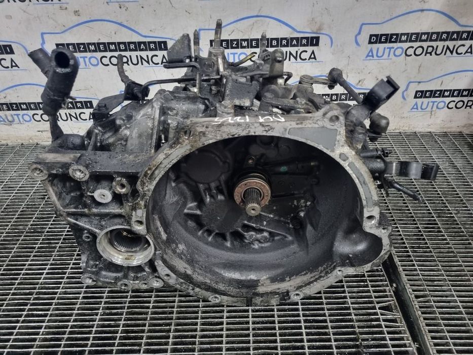 Cutie de viteze Mitsubishi Outlander III 2.2 Diesel 2012 - 2015 150CP Manuala 6 Trepte ...