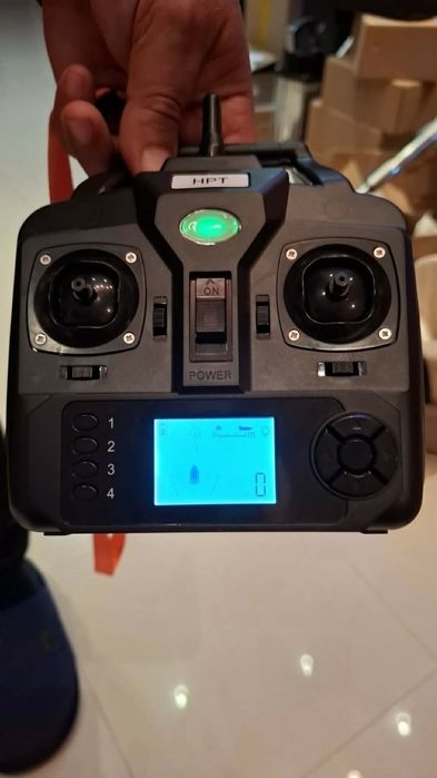 Bilbear лодка за захранка с обхват 500 метра с сонар и GPS  нова използана е само един път