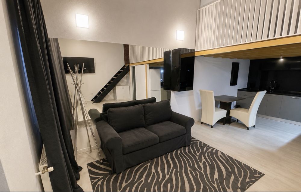 Vand 2 apt tip studio/zona Bogdanesti