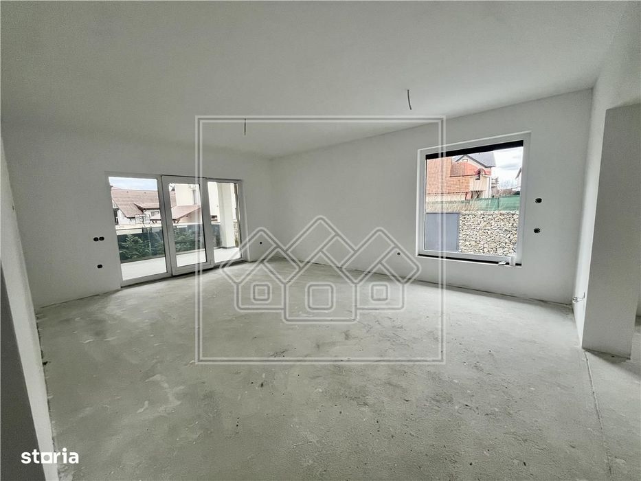 Casa individuala in Selimbar, 4 camere, garaj, curte libera 220 mp