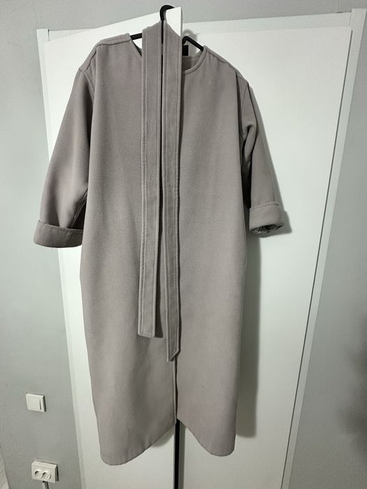 Пальто от бренда Lichi