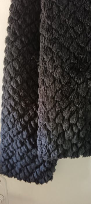 Късо дамско кожено палто от изкуствена материя