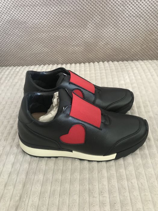 Нови Обувки Love Moschino N35