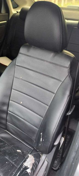 Продам авто чехлы из эко кожи на Lada Vesta (б/у)